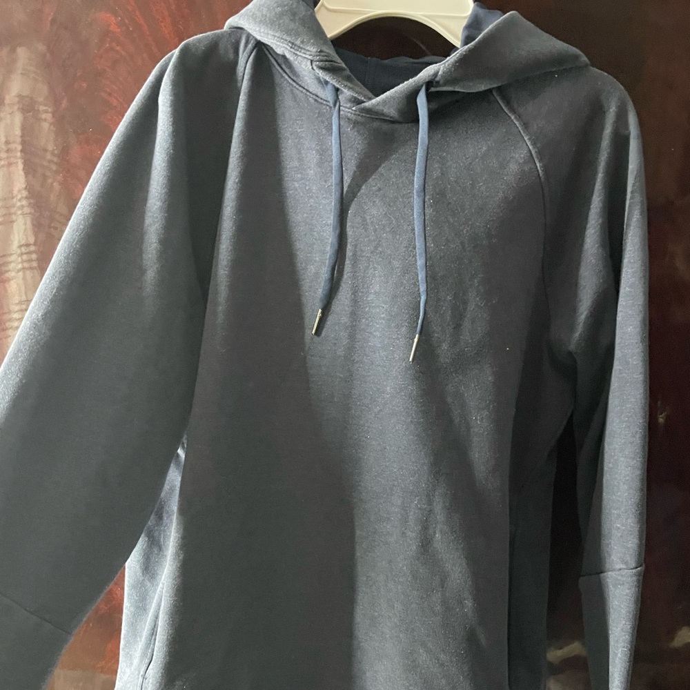 Lululemon Men’s Hoodie